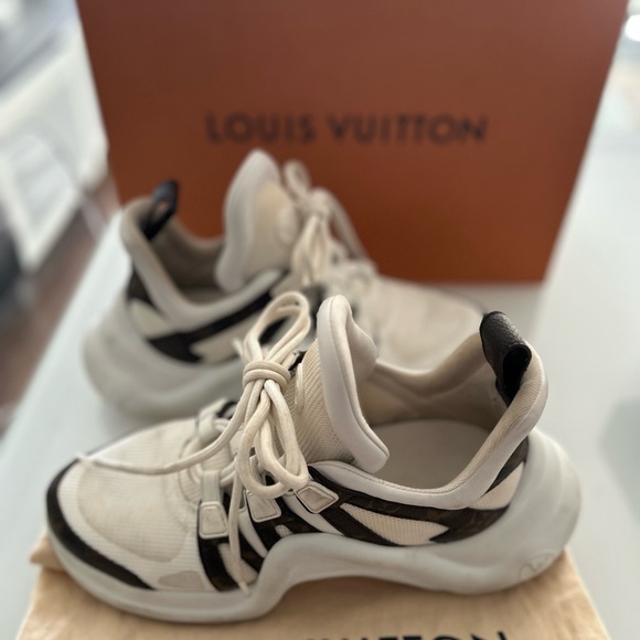 Louis Vuitton sneakers - Picture 4 of 5